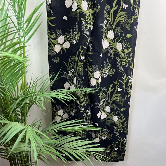 Reformation Lemongrass Jumpsuit Isabella Floral Plunge Black White - Picture 12 of 15